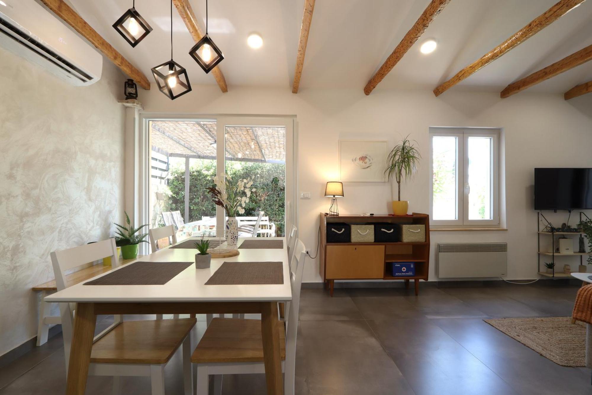 Holiday House "Laurus Garden" With Private Parking เมดูลิน ภายนอก รูปภาพ